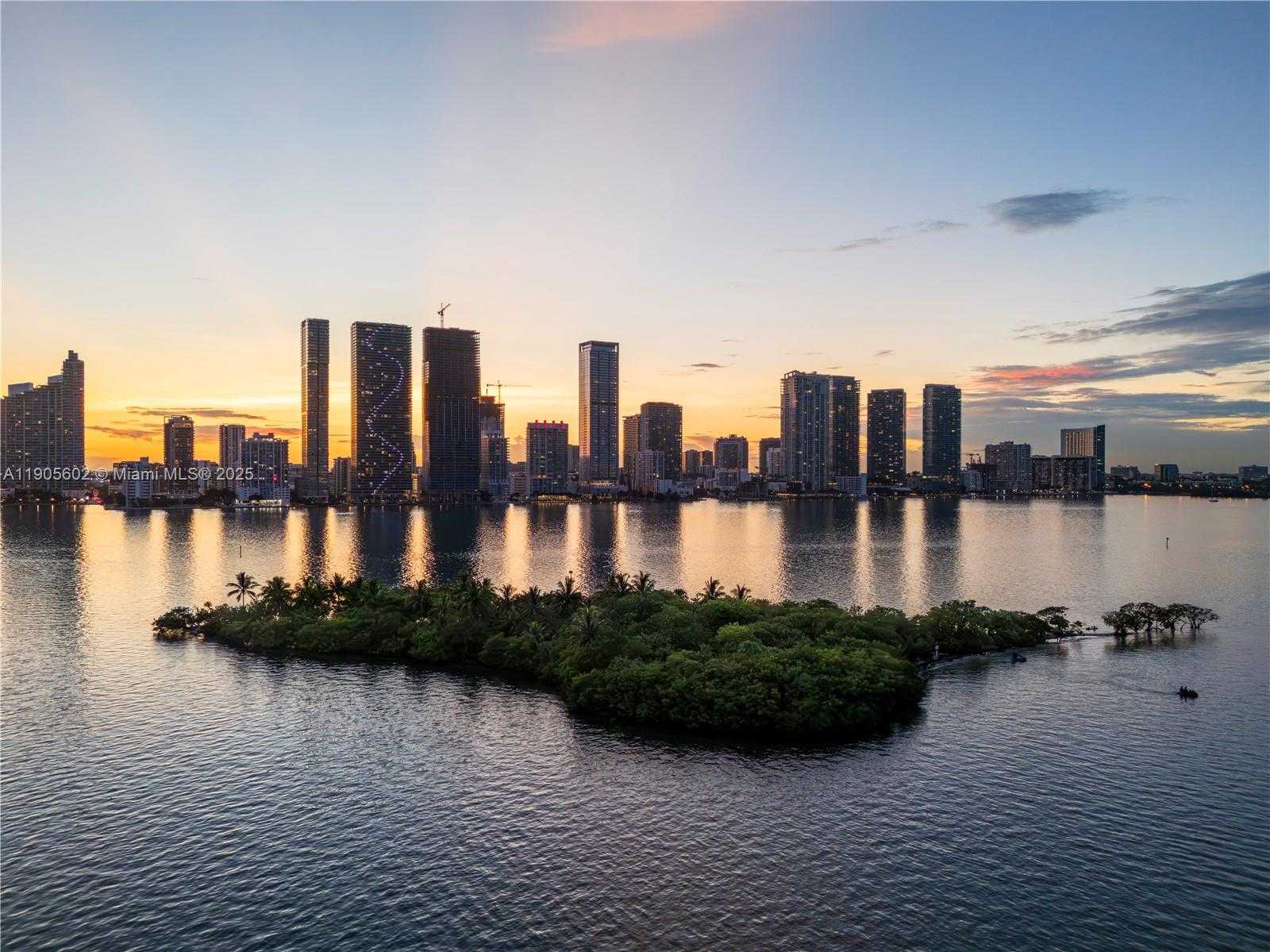 Small Image of 700 NORTH EAST 24TH ST #4002, Miami Number 47