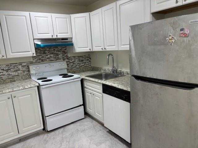 Small Image of 1865 79TH ST CSWY #10J, North Bay Village Number 15