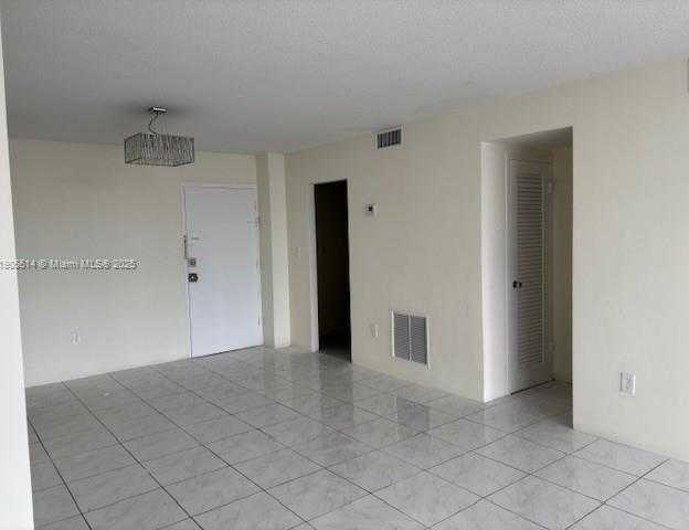 Small Image of 1865 79TH ST CSWY #10J, North Bay Village Number 3