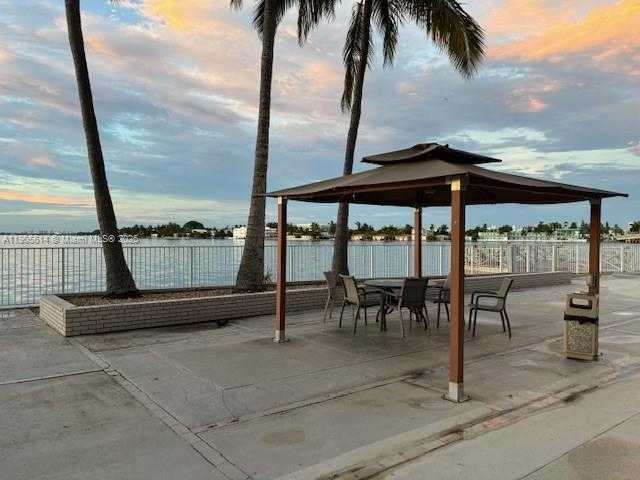 Small Image of 1865 79TH ST CSWY #10J, North Bay Village Number 31