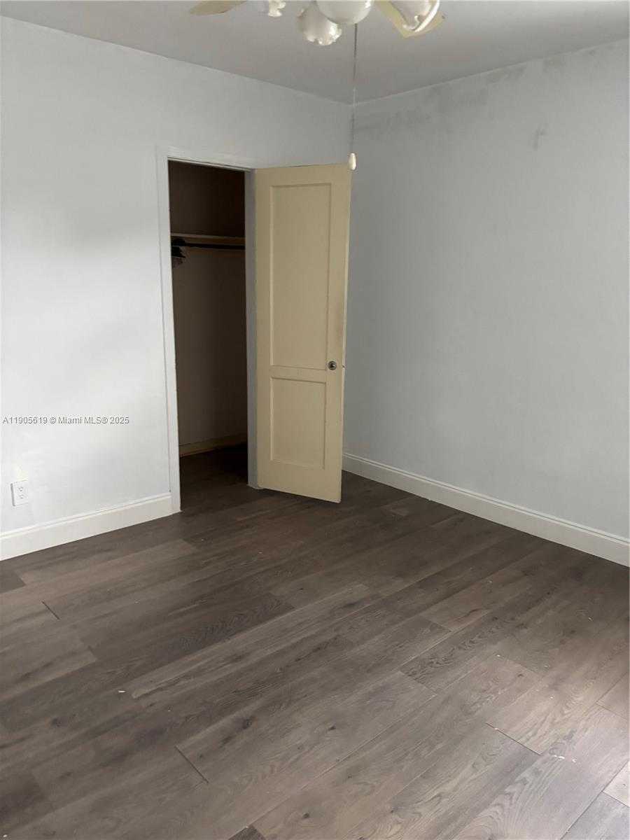 Small Image of 75 EAST 13TH ST, Hialeah Number 6