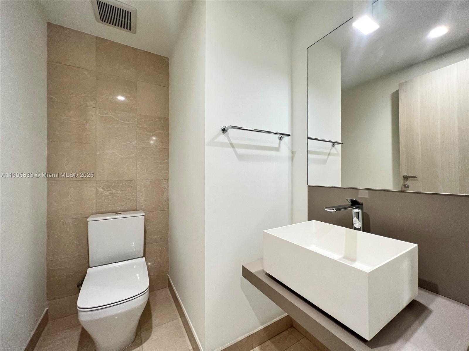 Small Image of 1000 BRICKELL PLZ #3503, Miami Number 10