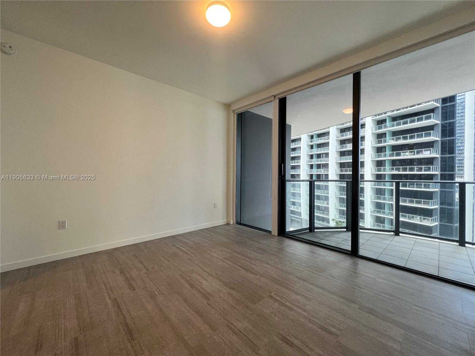 Small Image of 1000 BRICKELL PLZ #3503, Miami Number 11