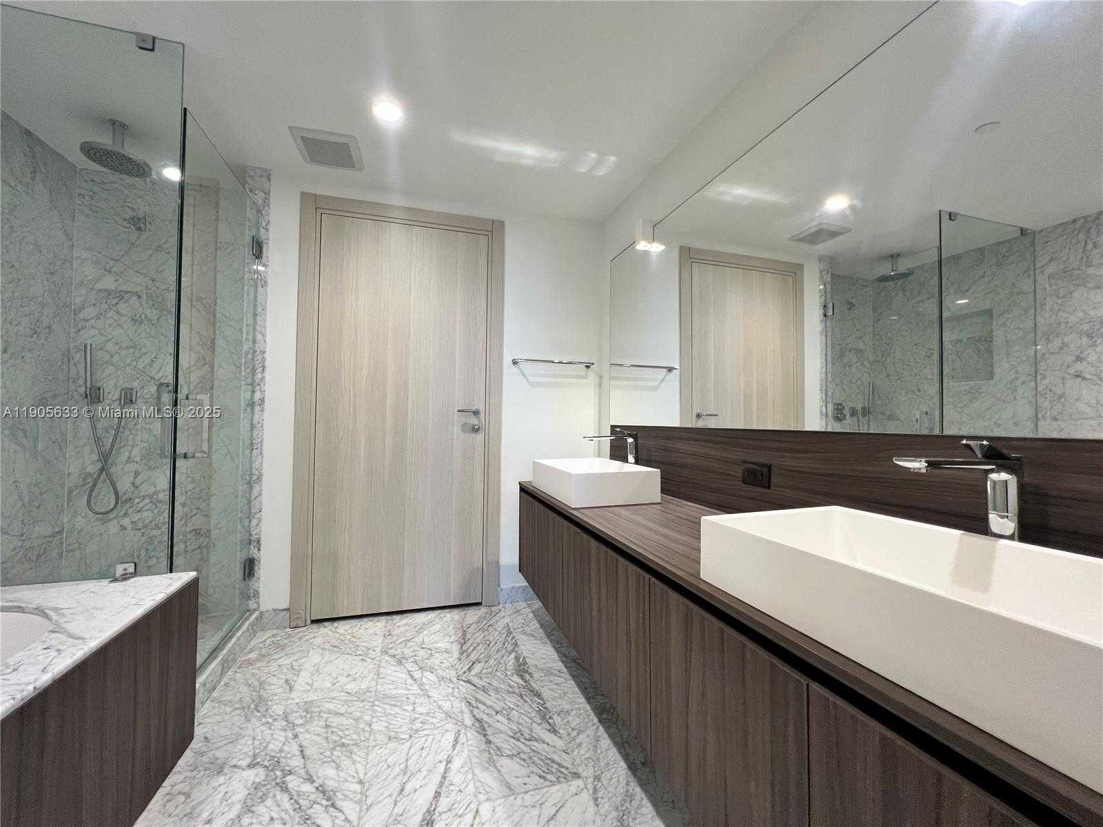 Small Image of 1000 BRICKELL PLZ #3503, Miami Number 13