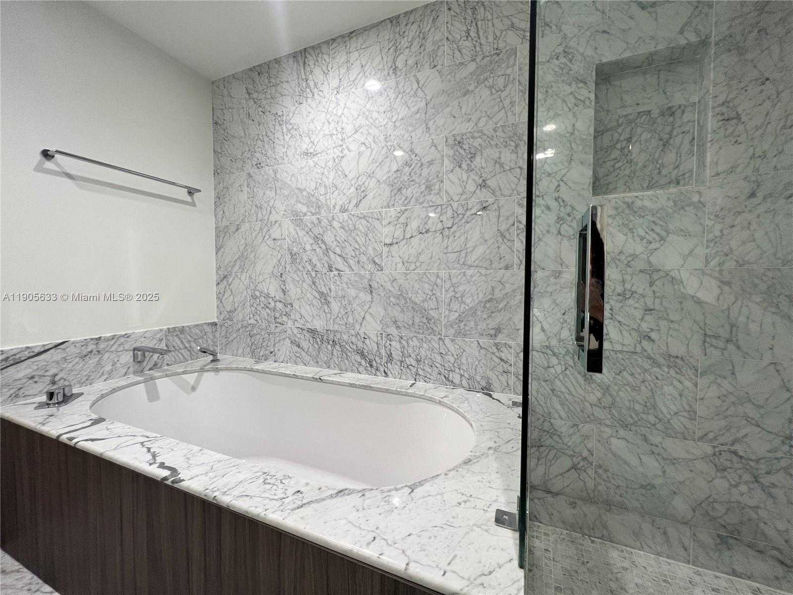 Small Image of 1000 BRICKELL PLZ #3503, Miami Number 14