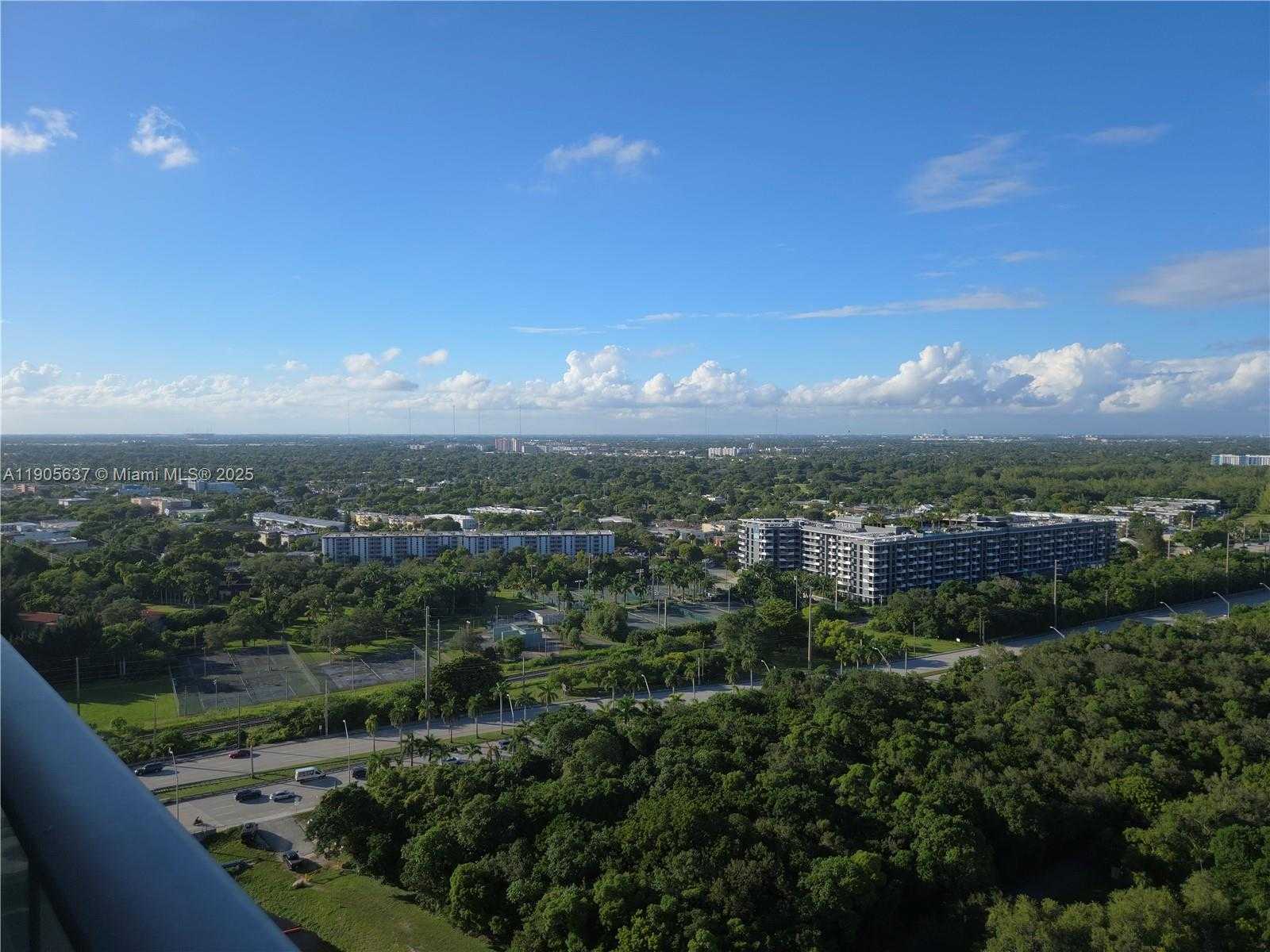 Imagen de Pequeño Objeto