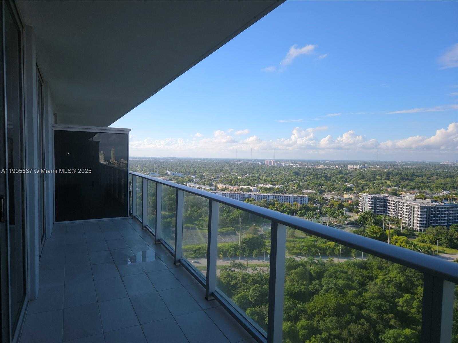 Imagen de Pequeño Objeto