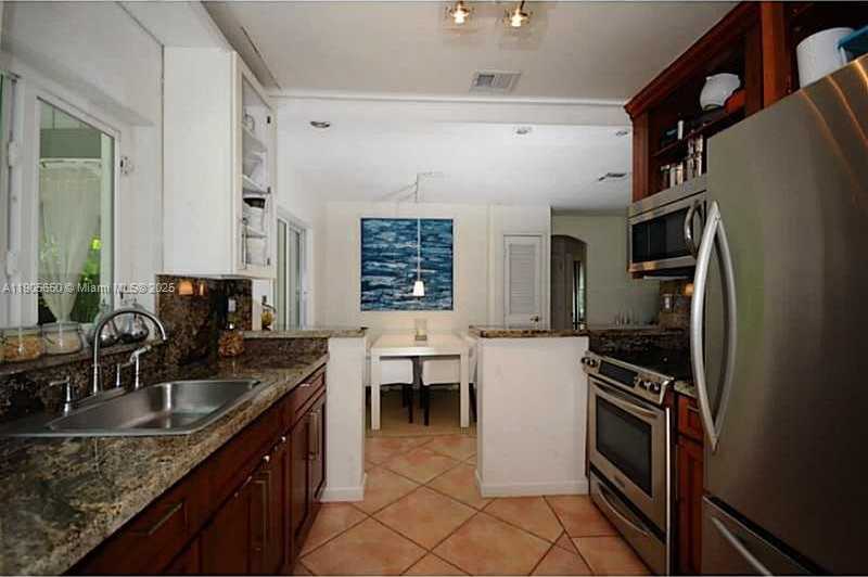 Small Image of 273 NORTH WEST 92ND ST, Miami Shores Number 6