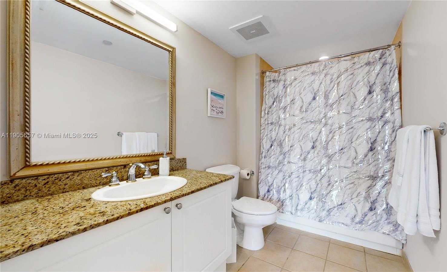 Small Image of 19501 WEST COUNTRY CLUB DR #PH-10, Aventura Number 11