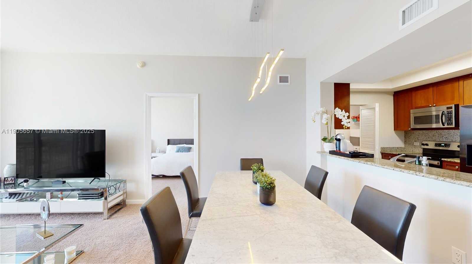 Small Image of 19501 WEST COUNTRY CLUB DR #PH-10, Aventura Number 2