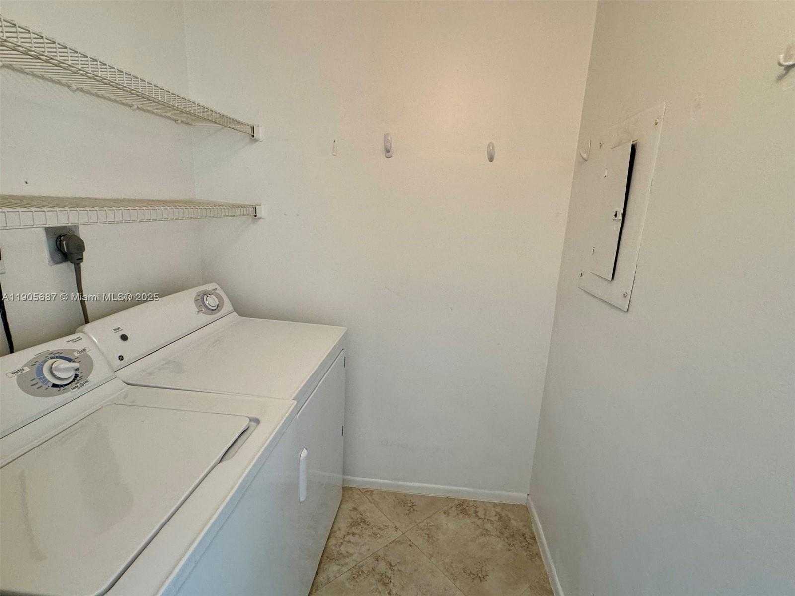 Small Image of 19999 EAST COUNTRY CLUB DR #1604, Aventura Number 18