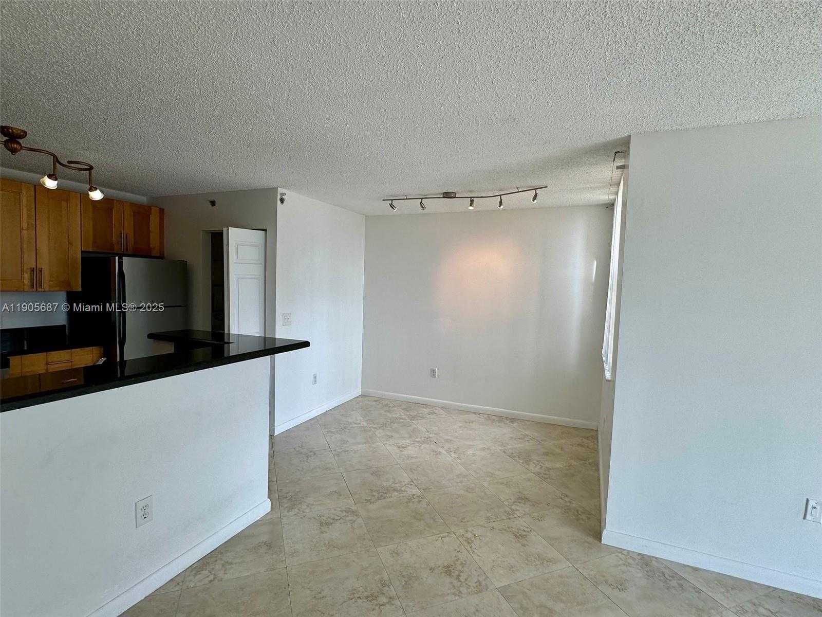 Small Image of 19999 EAST COUNTRY CLUB DR #1604, Aventura Number 7