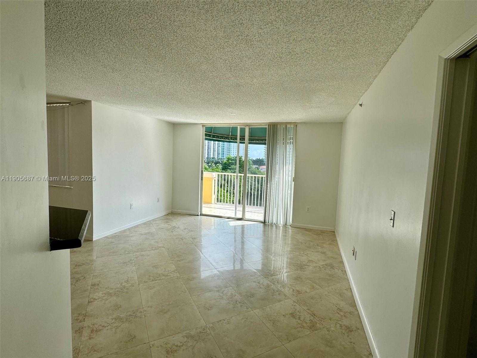 Small Image of 19999 EAST COUNTRY CLUB DR #1604, Aventura Number 8