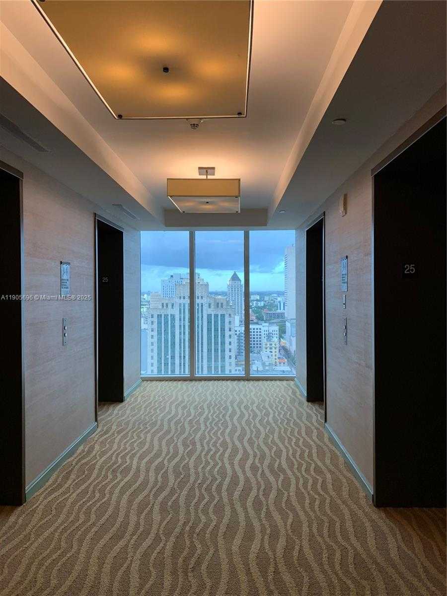 Small Image of 50 BISCAYNE BLVD #2507, Miami Number 7