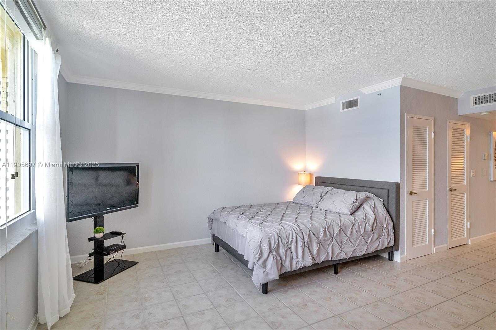 Small Image of 2501 SOUTH OCEAN DR #1432, Hollywood Number 14