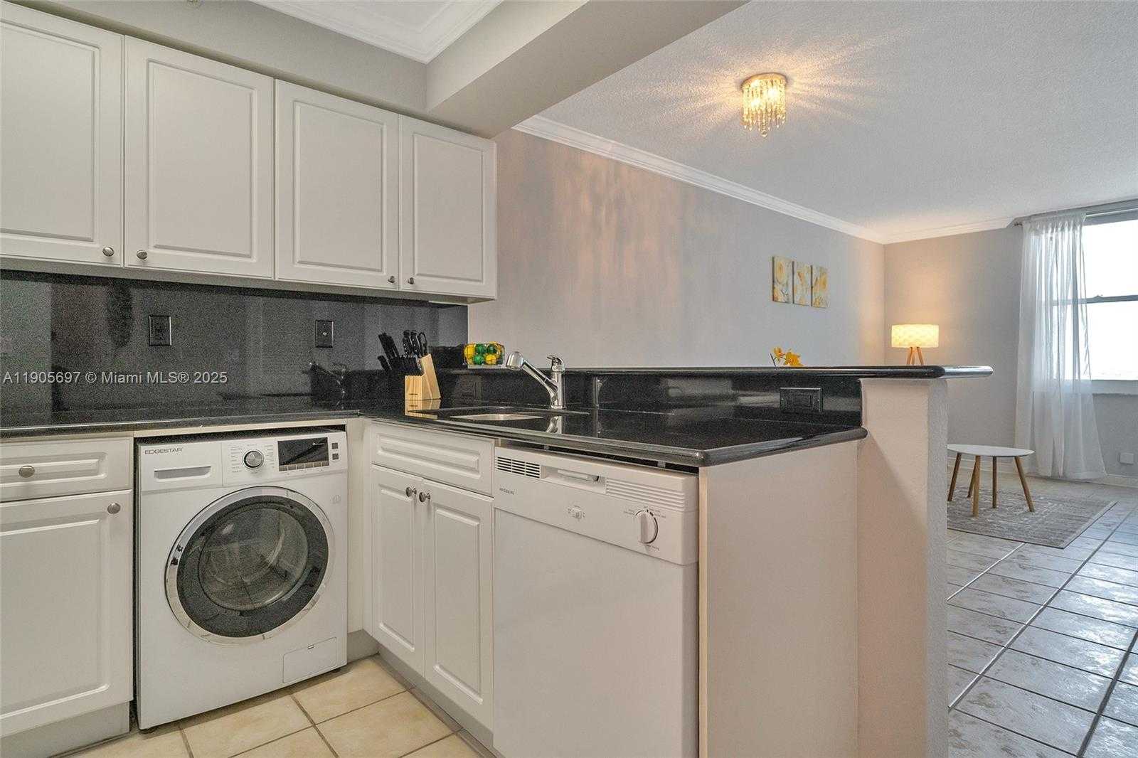 Small Image of 2501 SOUTH OCEAN DR #1432, Hollywood Number 9