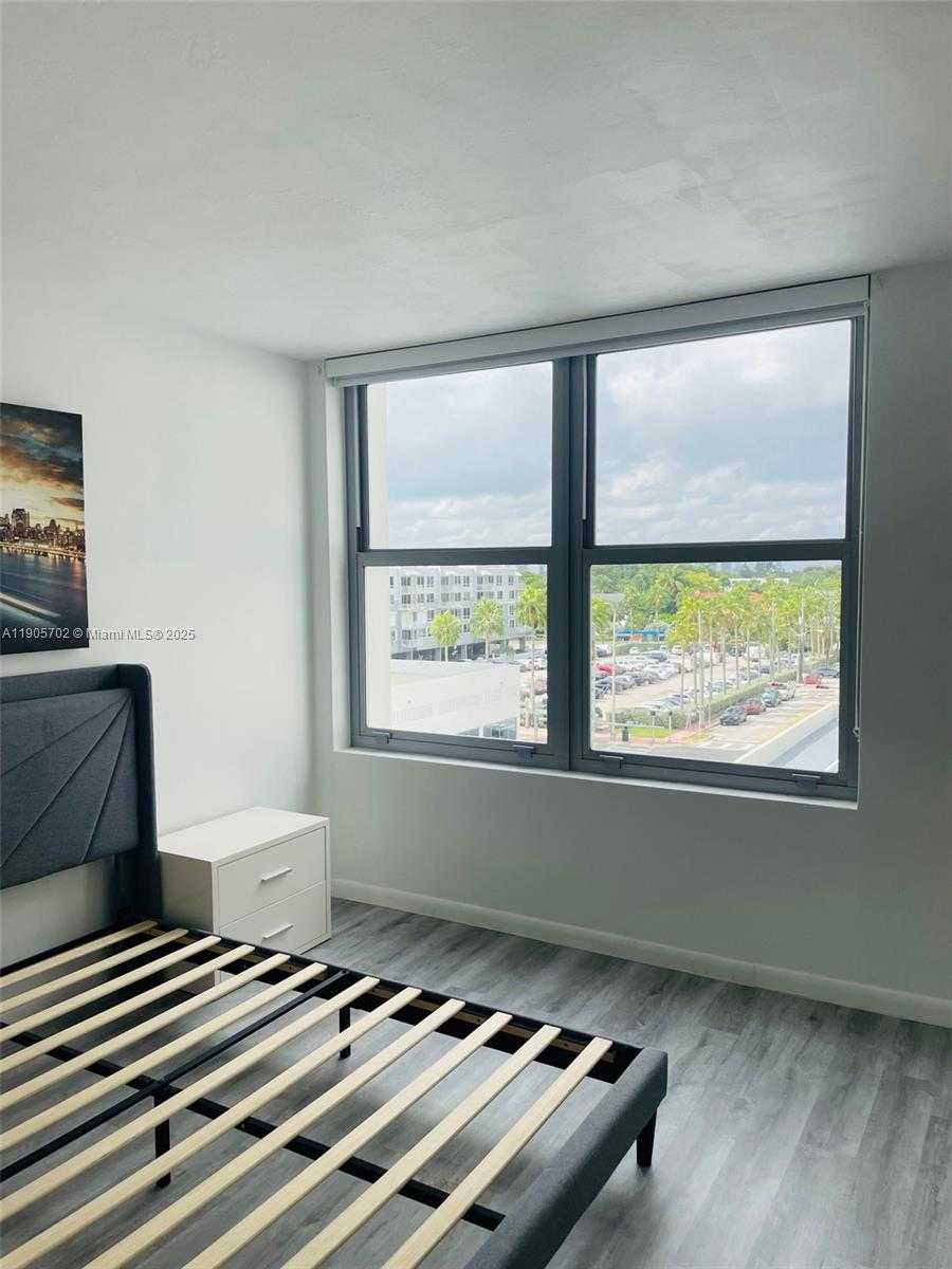 Small Image of 2899 COLLINS AVE #648, Miami Beach Number 13