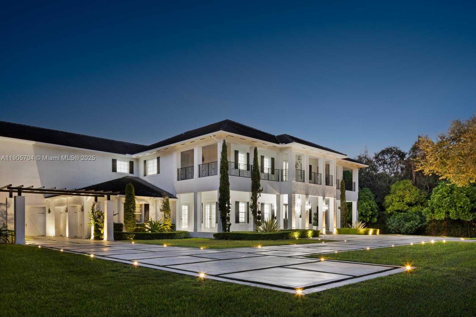 Small Image of 8551 SOUTH WEST 102ND ST, Miami Number 3