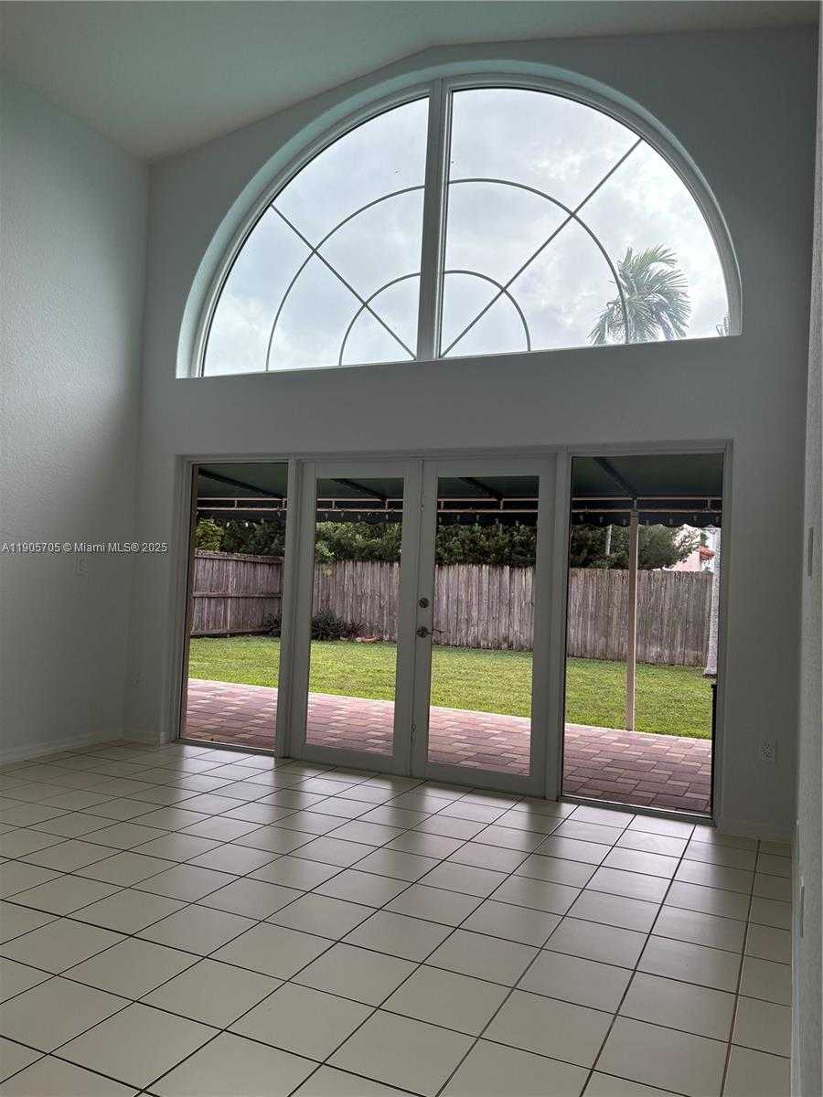 Small Image of 10572 NORTH WEST 51ST TER, Doral Number 16