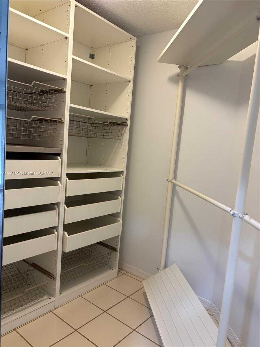 Small Image of 10572 NORTH WEST 51ST TER, Doral Number 21