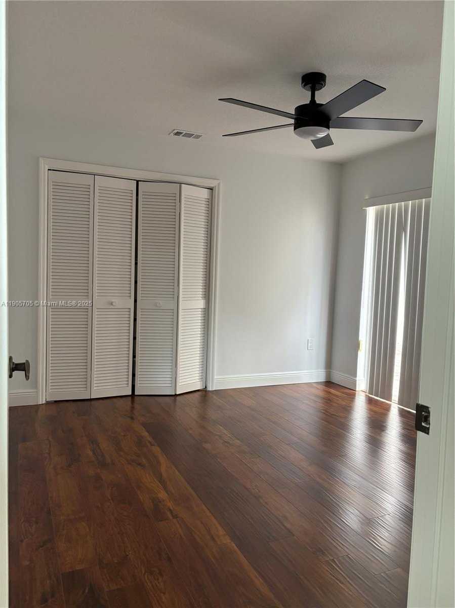 Small Image of 10572 NORTH WEST 51ST TER, Doral Number 22