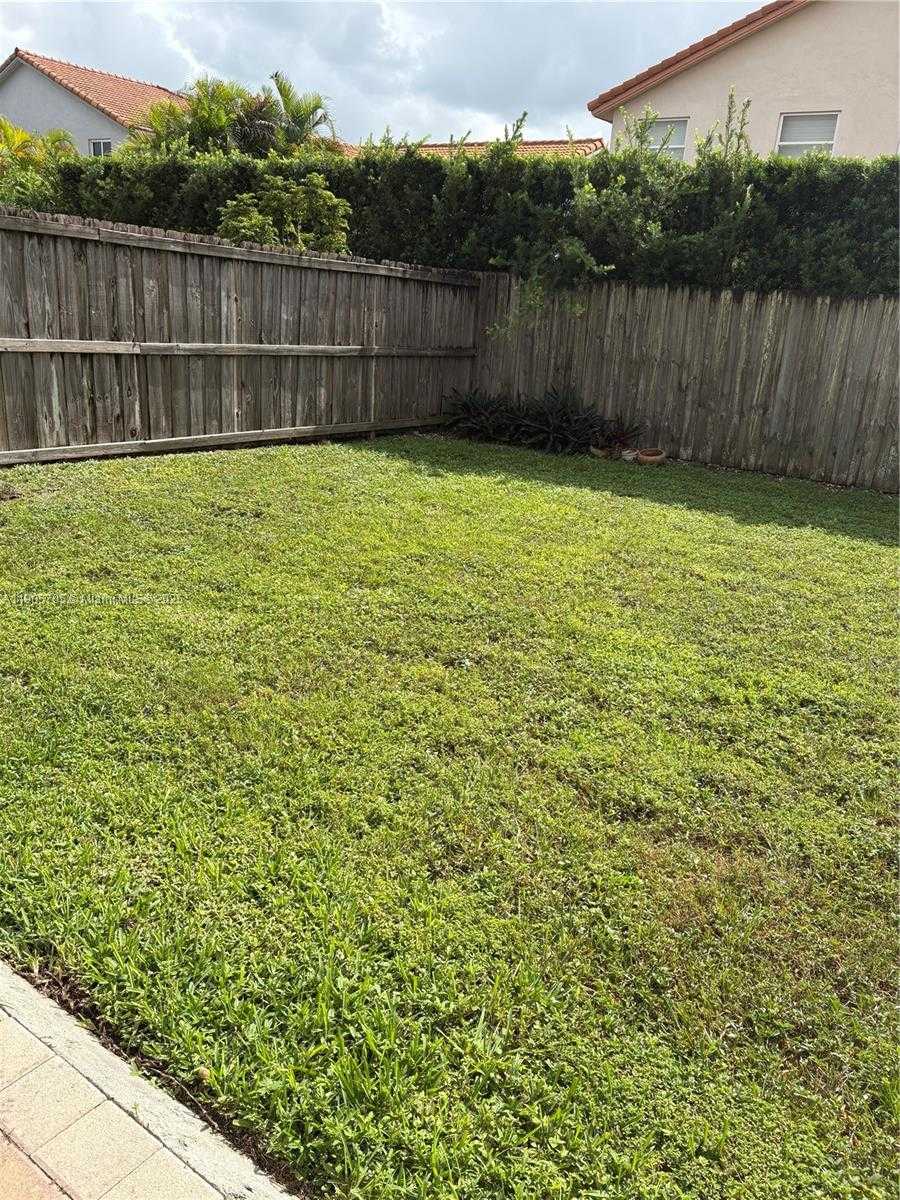 Small Image of 10572 NORTH WEST 51ST TER, Doral Number 35