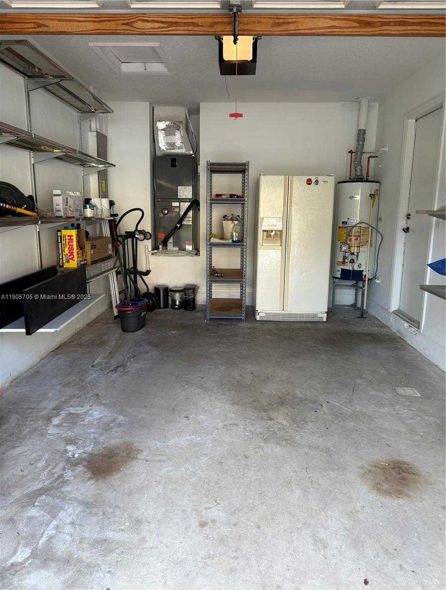 Small Image of 10572 NORTH WEST 51ST TER, Doral Number 38