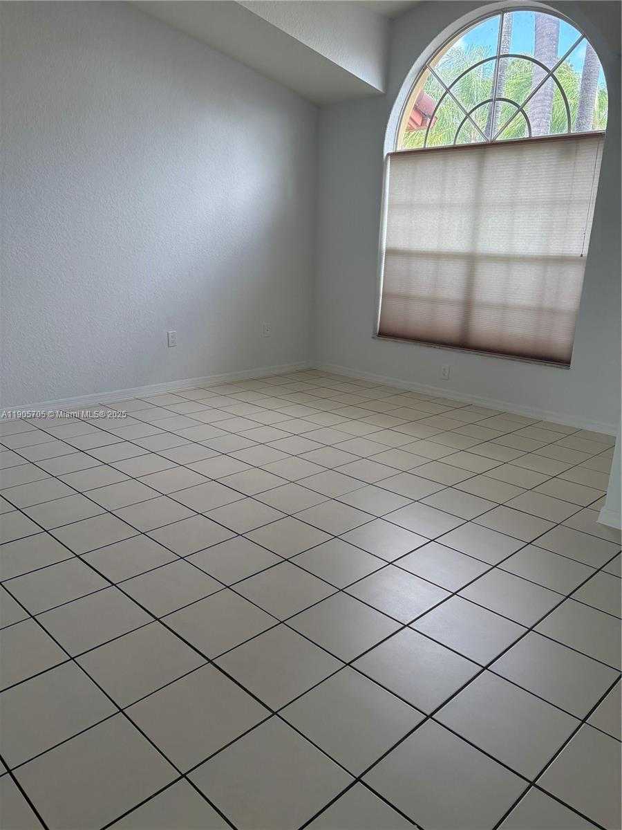 Small Image of 10572 NORTH WEST 51ST TER, Doral Number 6