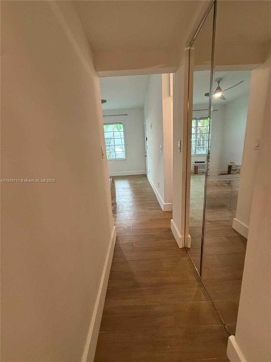 Small Image of 349 MERIDIAN AVE #B103, Miami Beach Number 13