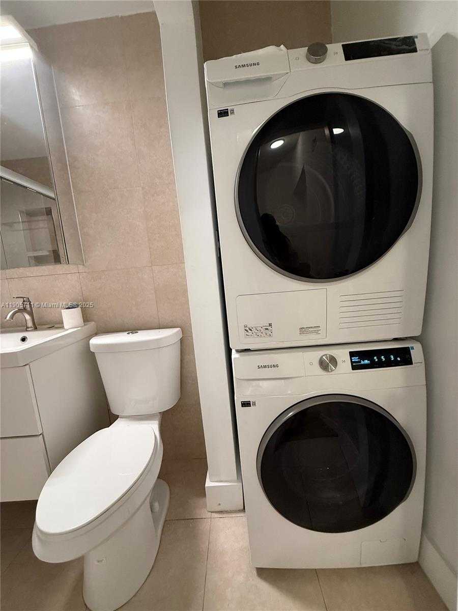 Small Image of 349 MERIDIAN AVE #B103, Miami Beach Number 14