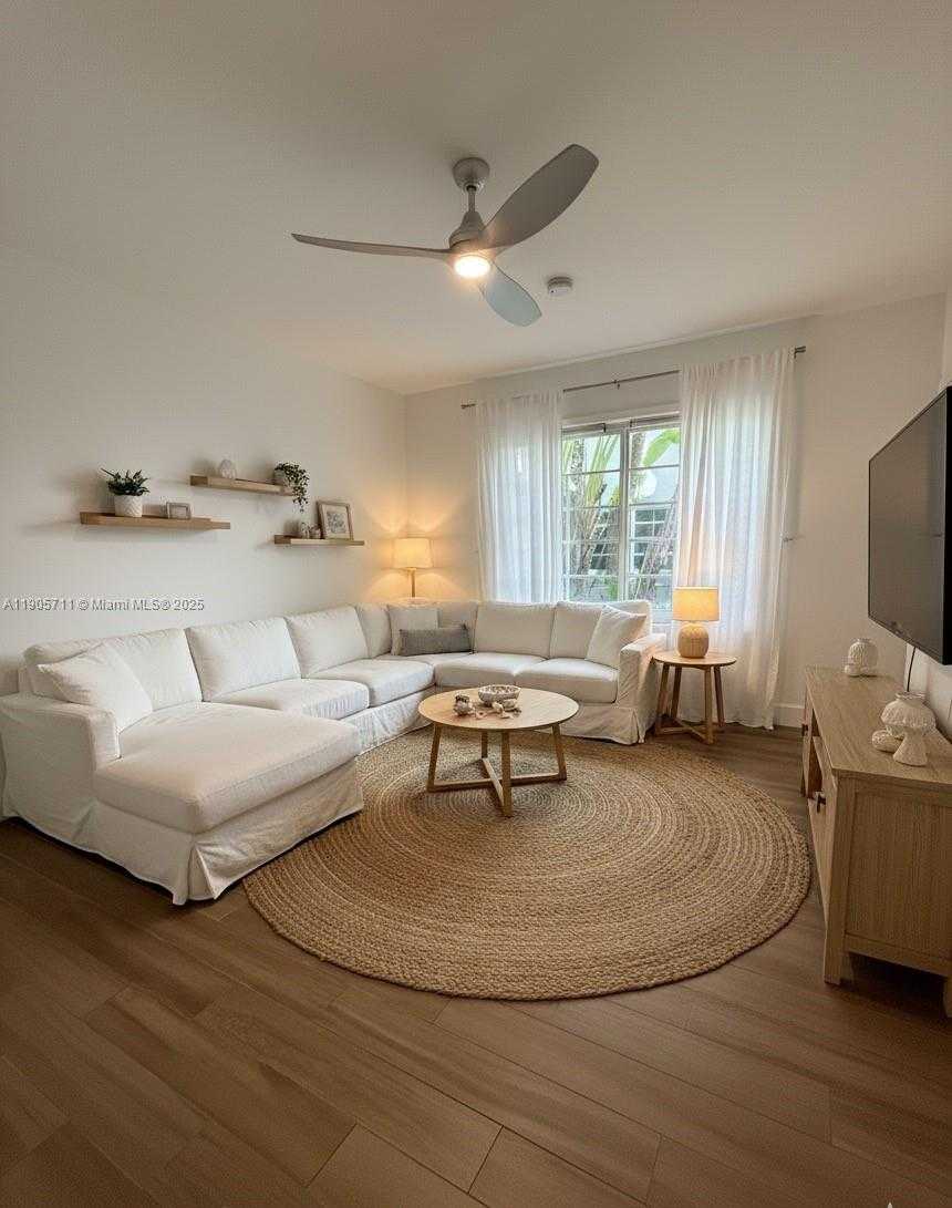 Small Image of 349 MERIDIAN AVE #B103, Miami Beach Number 2