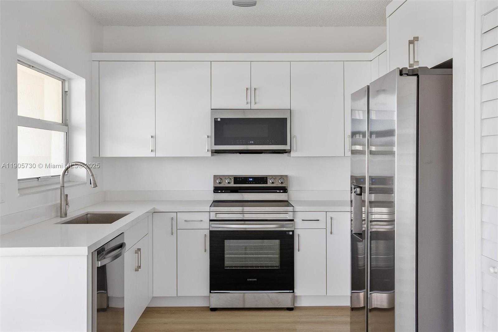 Small Image of 8501 NORTH WEST 191ST ST #8501, Hialeah Number 13