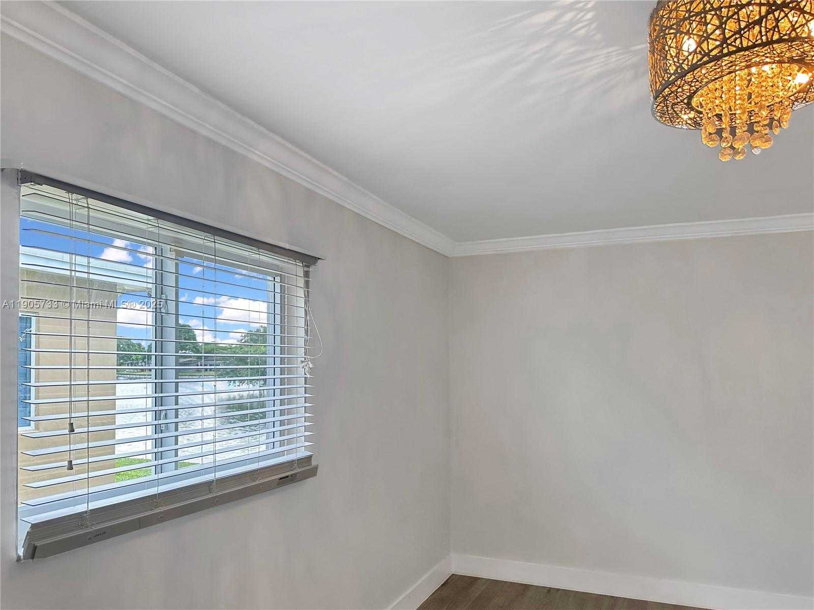 Small Image of 6001 NORTH WEST 71ST AVE #6001, Tamarac Number 13