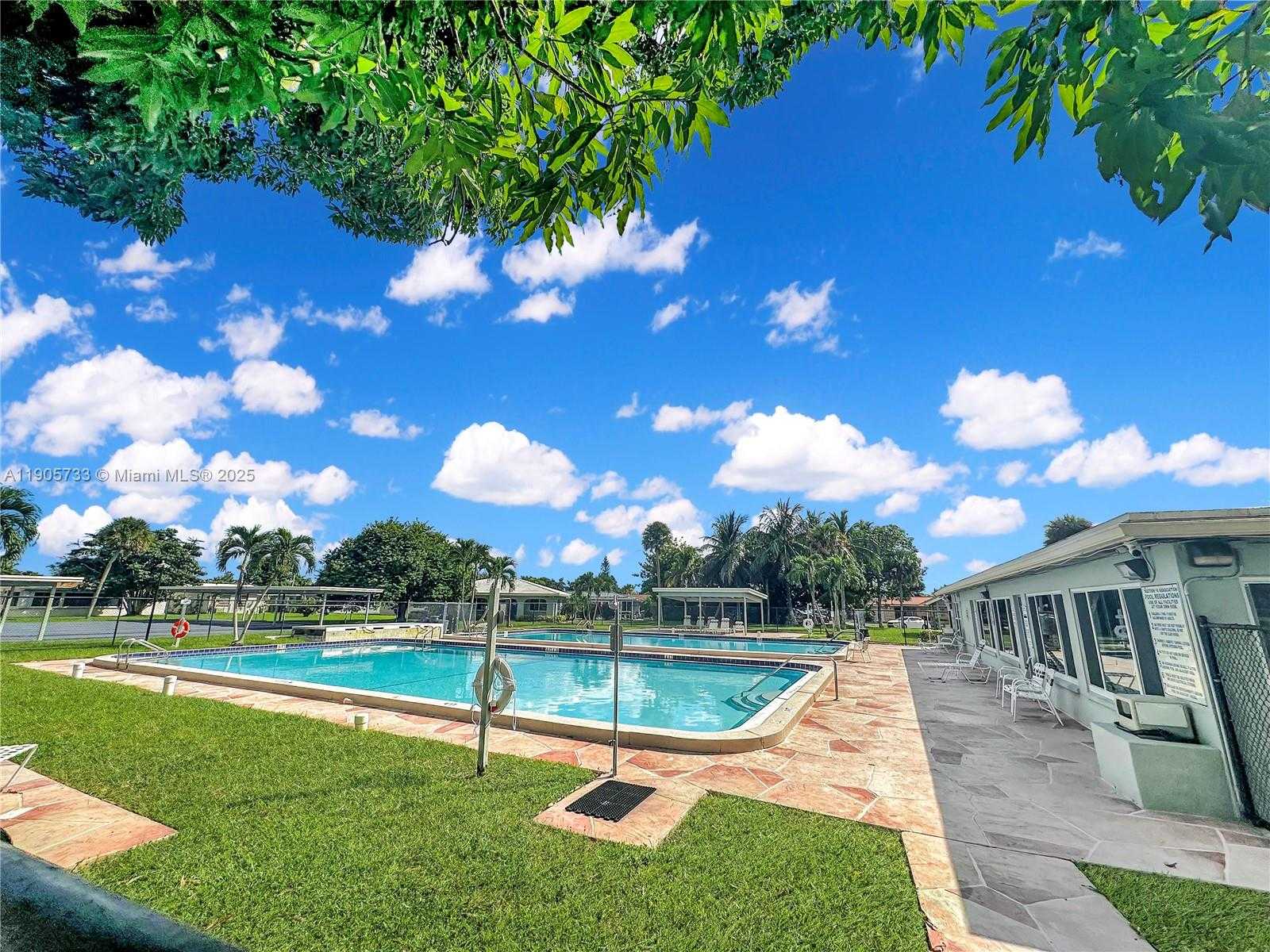 Small Image of 6001 NORTH WEST 71ST AVE #6001, Tamarac Number 22