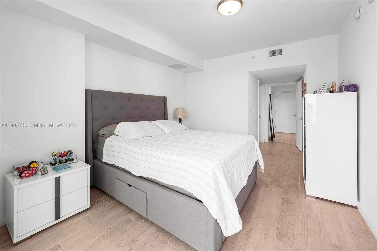 Small Image of 1600 SOUTH WEST 1ST AVE #602, Miami Number 10