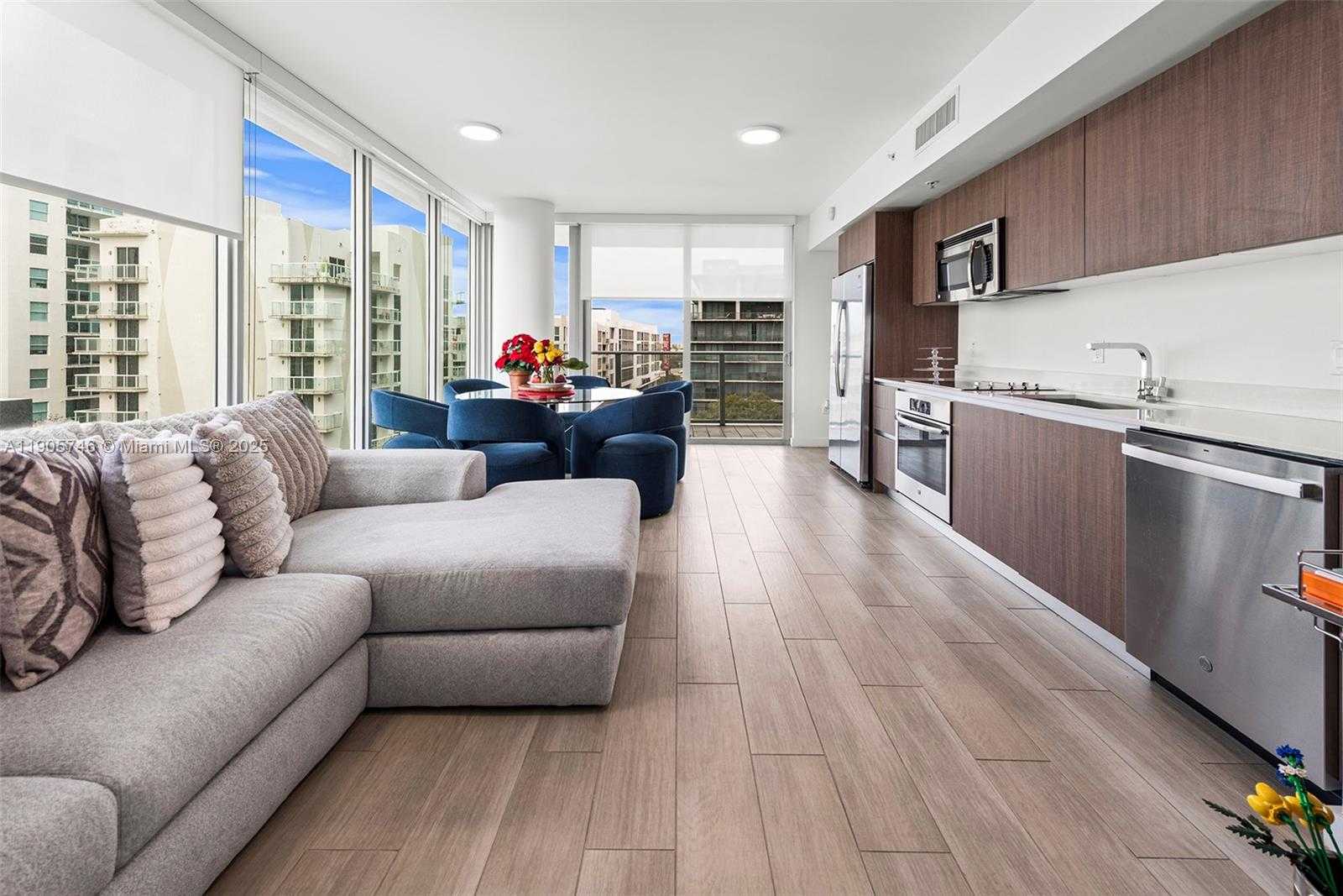 Small Image of 1600 SOUTH WEST 1ST AVE #602, Miami Number 7