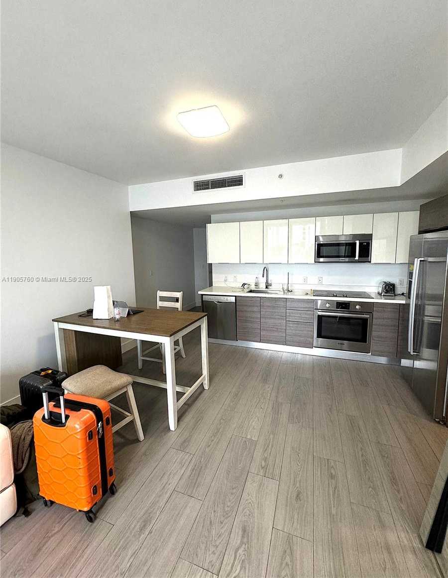 Small Image of 1010 SOUTH WEST 2ND AVE #910, Miami Number 11