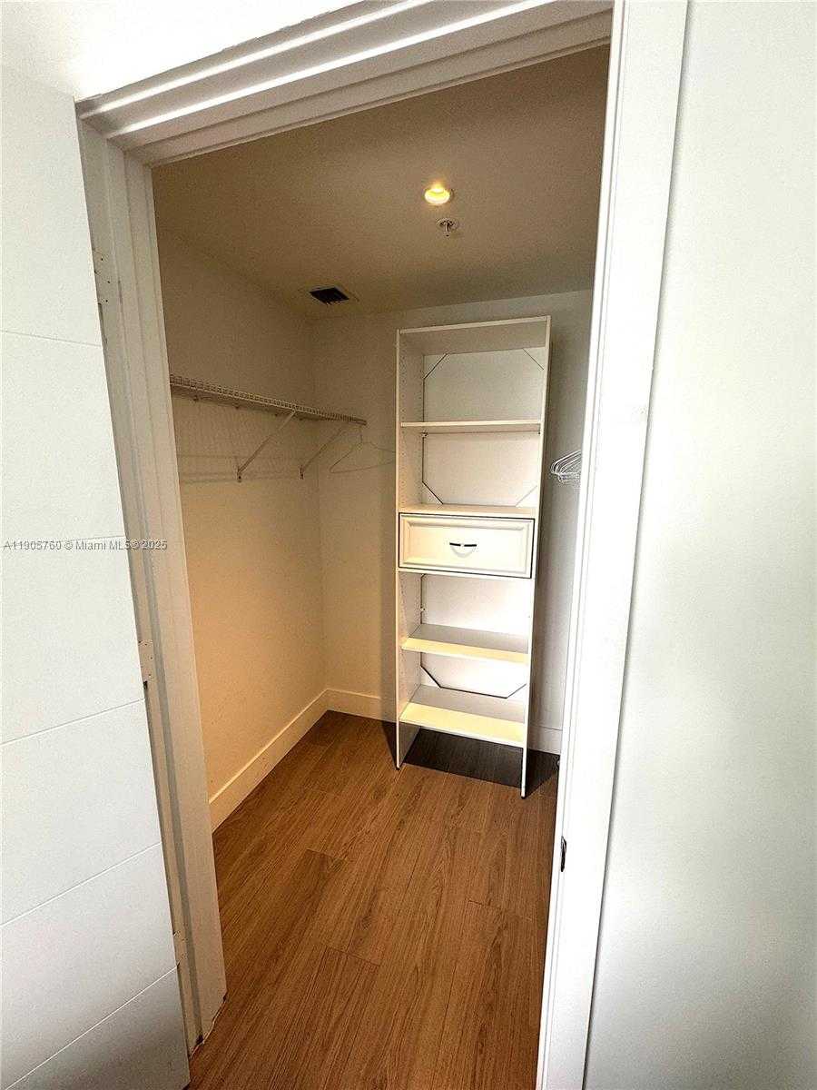 Small Image of 1010 SOUTH WEST 2ND AVE #910, Miami Number 15