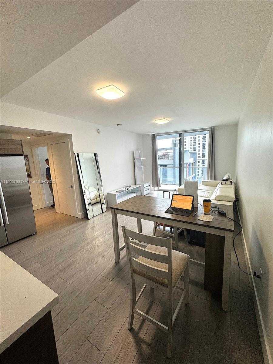 Small Image of 1010 SOUTH WEST 2ND AVE #910, Miami Number 6