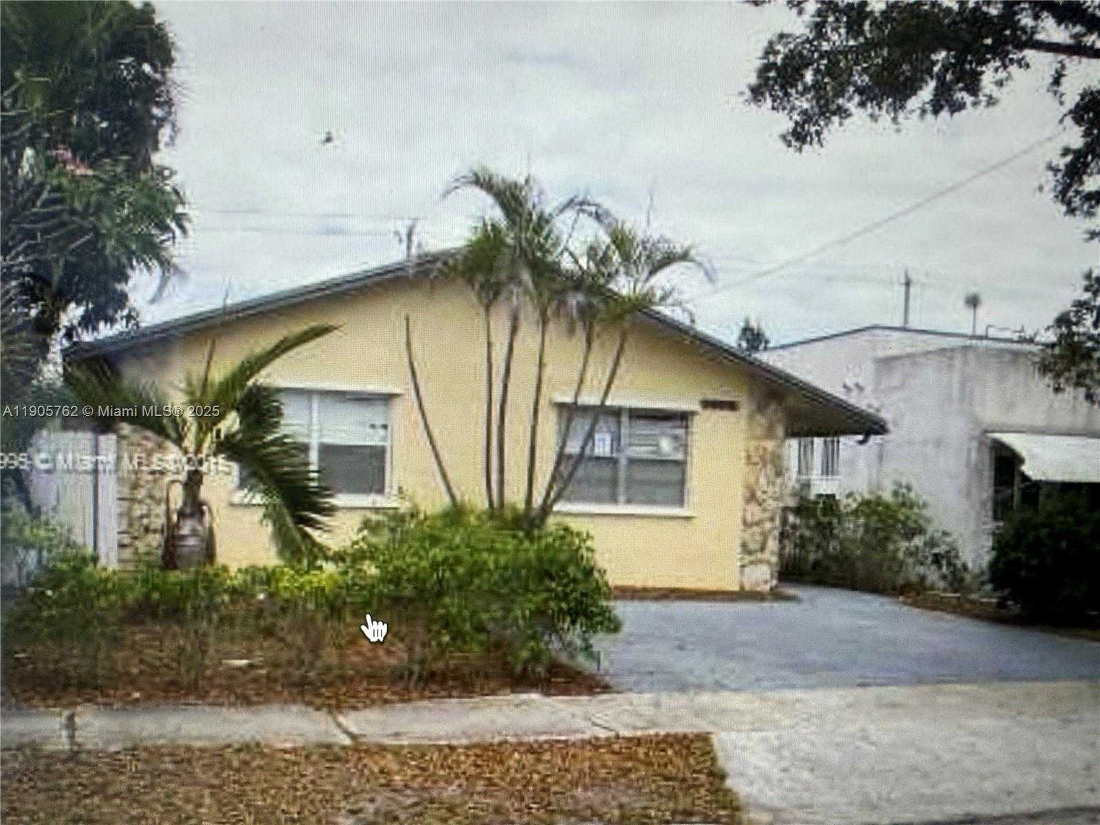 Small Image of 1945 PIERCE ST #1, Hollywood Number 15