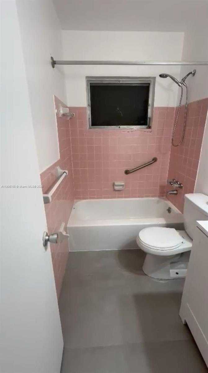 Small Image of 543 MERIDIAN AVE #12, Miami Beach Number 3