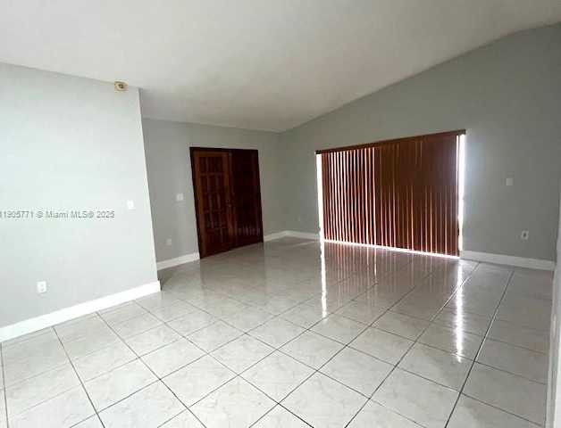 Small Image of 14526 SOUTH WEST 170TH ST, Miami Number 2