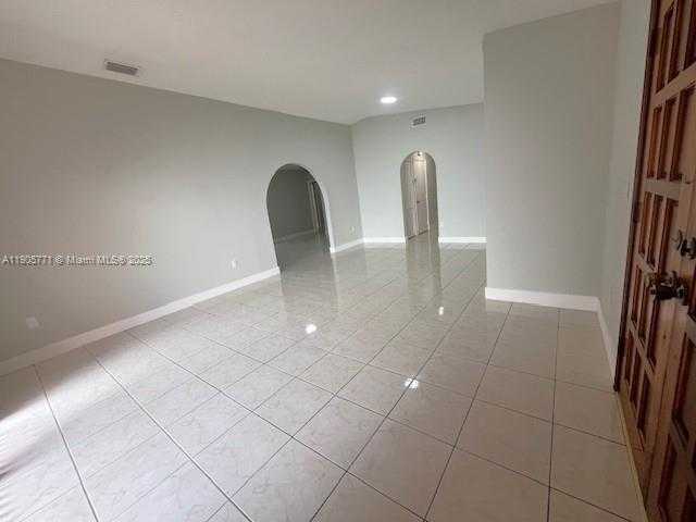 Small Image of 14526 SOUTH WEST 170TH ST, Miami Number 3