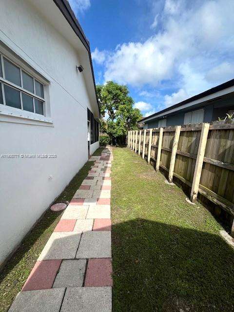 Small Image of 14526 SOUTH WEST 170TH ST, Miami Number 35