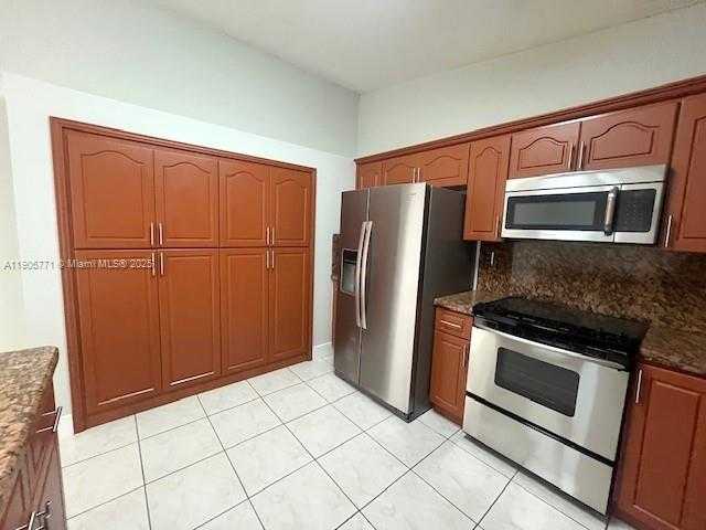 Small Image of 14526 SOUTH WEST 170TH ST, Miami Number 9