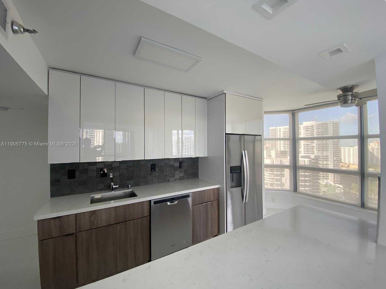 Small Image of 19101 MYSTIC POINTE DR #2306, Aventura Number 10