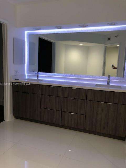 Small Image of 19101 MYSTIC POINTE DR #2306, Aventura Number 14