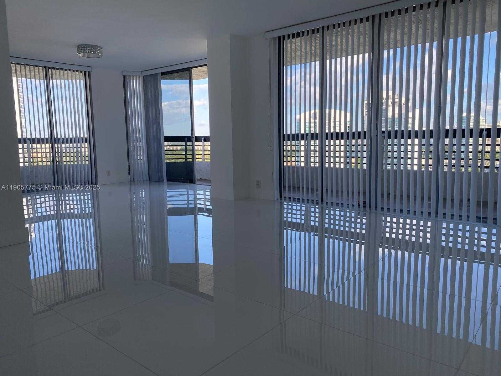 Small Image of 19101 MYSTIC POINTE DR #2306, Aventura Number 17