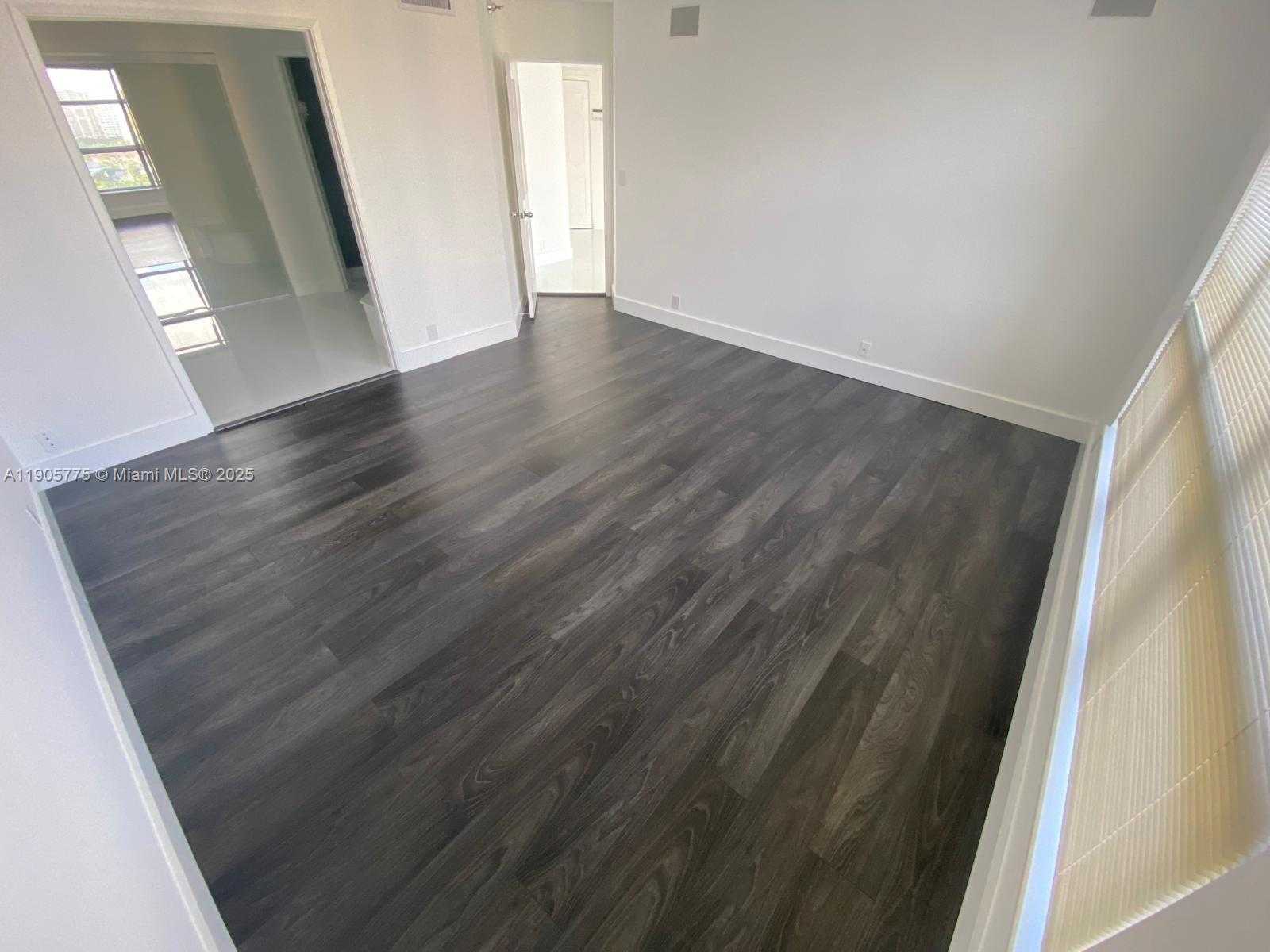 Small Image of 19101 MYSTIC POINTE DR #2306, Aventura Number 20