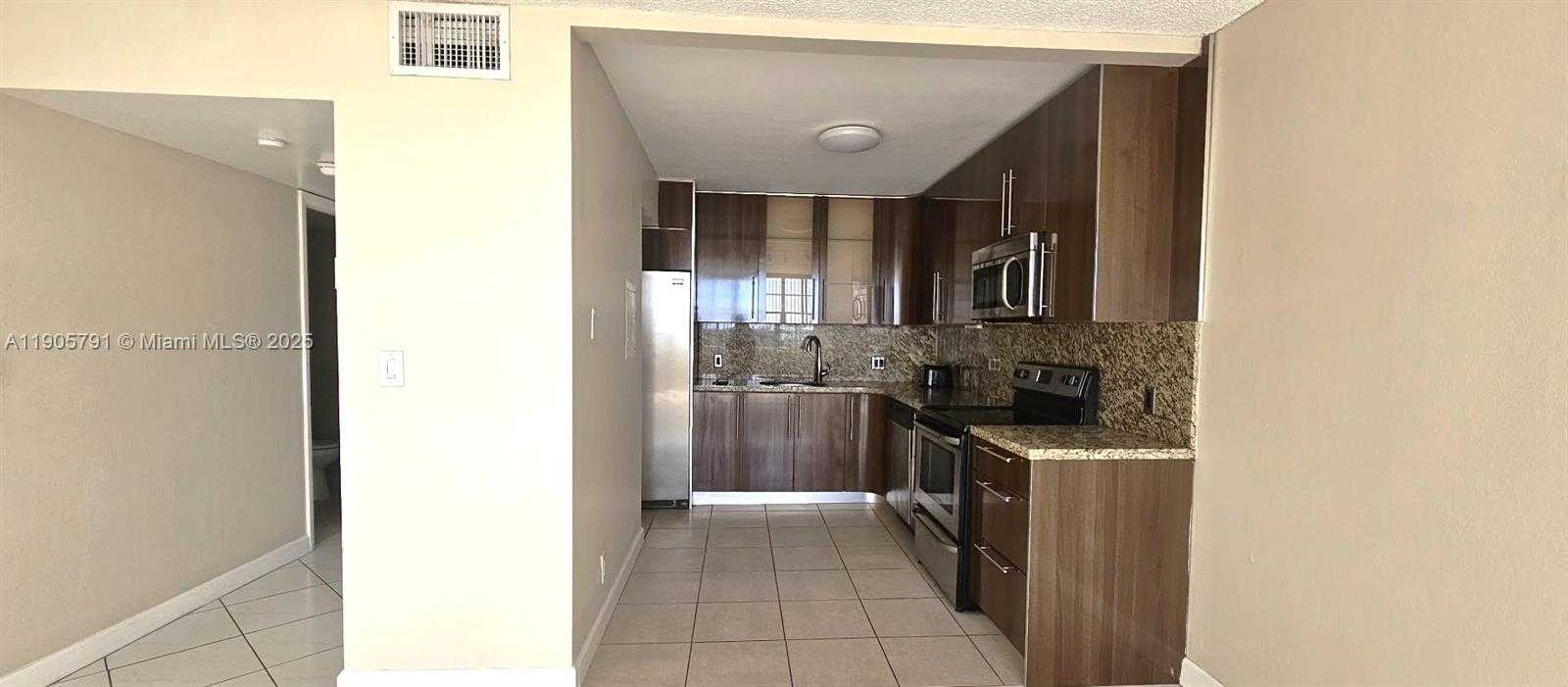Small Image of 2025 NORTH EAST 164TH ST #1002, North Miami Beach Number 6